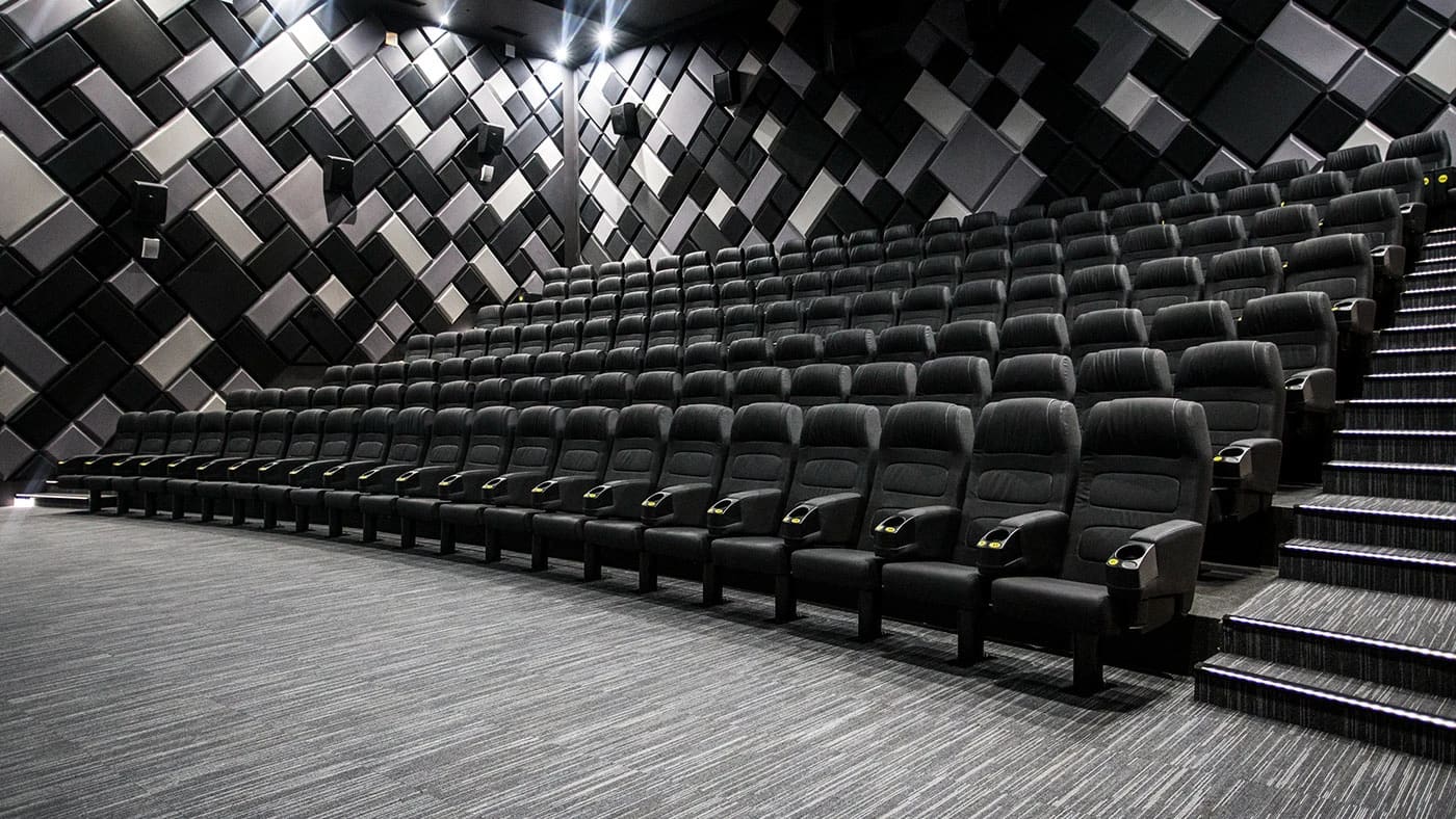PHOTO CINEMA HALL